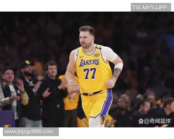 108-106险胜！湖人四连胜，东契奇33+10+8难阻詹姆斯率队赢球